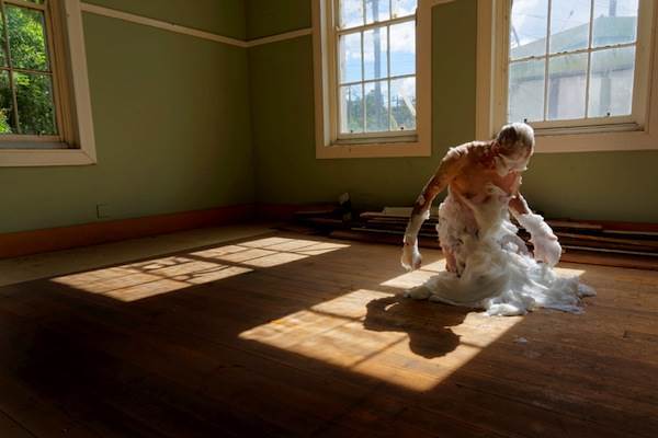 Pezaloom: Dopa-Kinesia