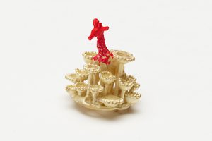 Robert Baines, Frisches Fleisch, One Giraffe, Brooch, 2011