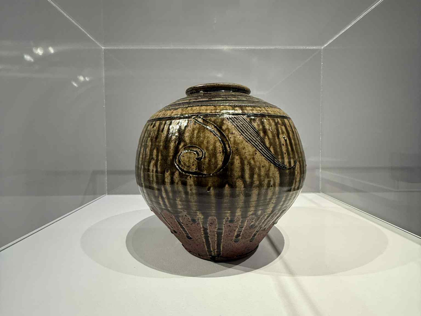 Bernard Leach, Vase