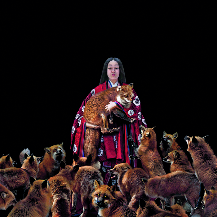 Luke Hardy, kitsune-bi foxfires #XX, 2020, 60 × 60cm / Courtesy the artist